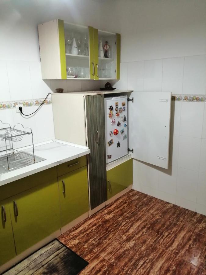 Schoene Wohnung Mit Wifi Und Parkplatz Auf Der Strasse Oliva Exterior foto